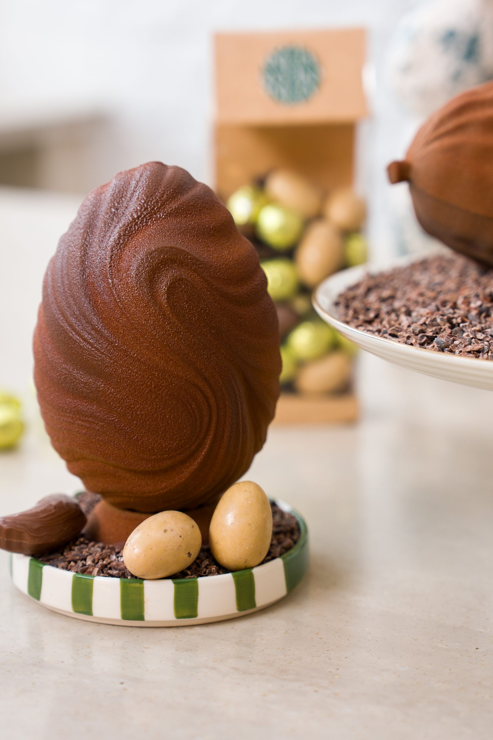 Oeuf de pâques NEJA Pâtisserie - Oeuf Volute - Vue 2